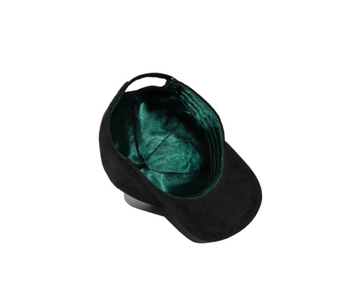 Suede Satin-Lined Baseball Cap – šiltovka so saténovou podšívkou pre kučeravé vlasy