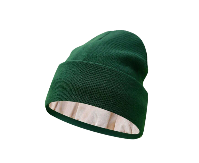 Zimná čiapka so saténovou podšívkou pre vlny a kučery