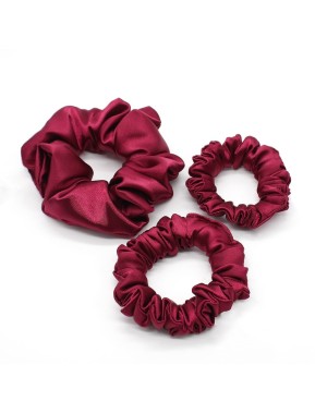 Scrunchie by Terrie – Handmade Saténová gumička na kučeravé vlasy - bordó