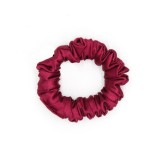 Scrunchie by Terrie – Handmade Saténová gumička na kučeravé vlasy - bordó